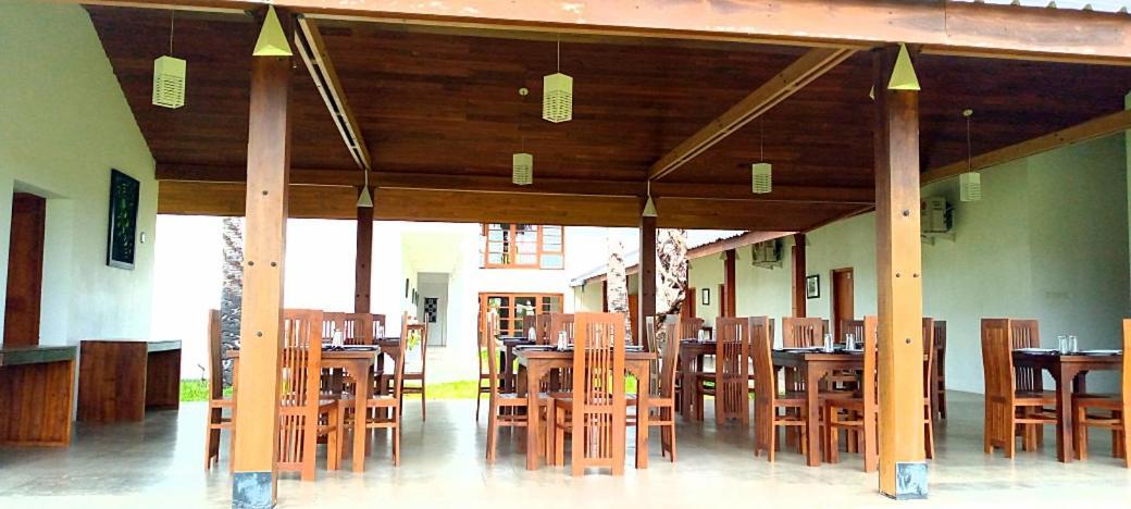 Kayjay Palms Hotel Passikudah Eksteriør billede