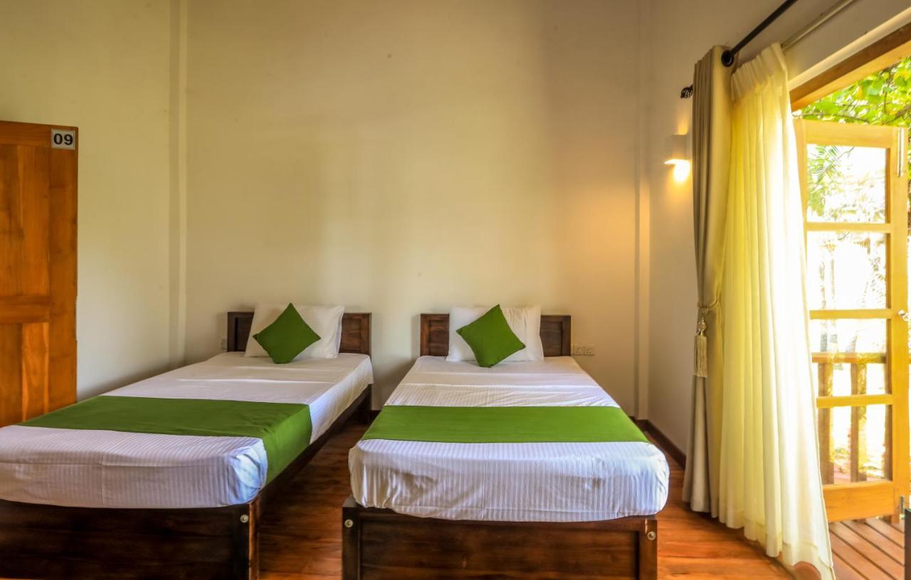 Kayjay Palms Hotel Passikudah Eksteriør billede