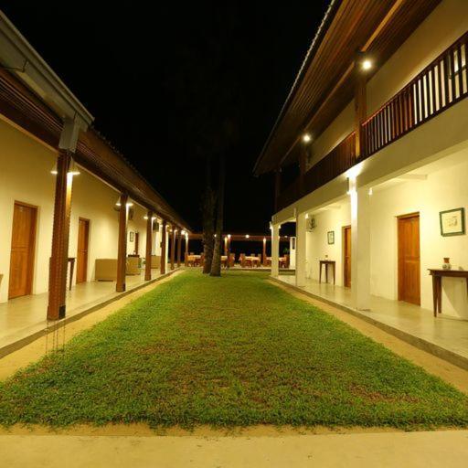 Kayjay Palms Hotel Passikudah Eksteriør billede