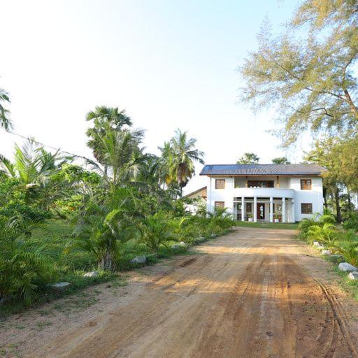 Kayjay Palms Hotel Passikudah Eksteriør billede